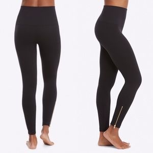 Spanx Seamless Side Gold Zip Leggings In Black S/P